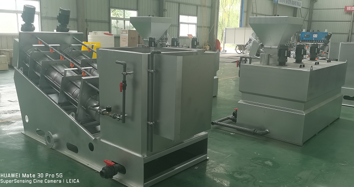 疊螺機(jī)、全自動(dòng)加藥裝置加工中